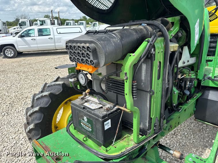 image for item DV4221 John Deere 6420 MFWD tractor