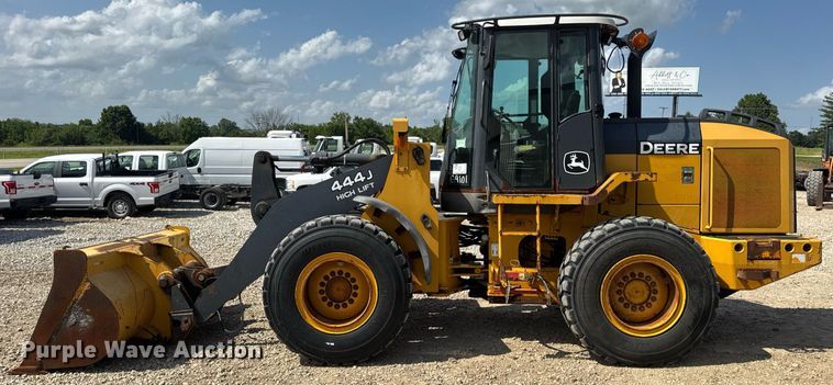 image for item DV4229 John Deere 444J wheel loader