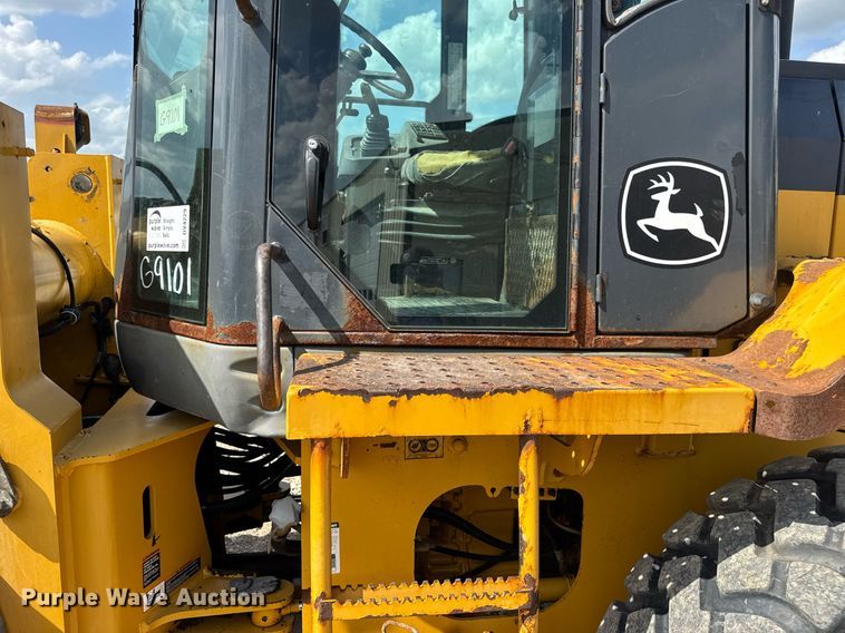 image for item DV4229 John Deere 444J wheel loader