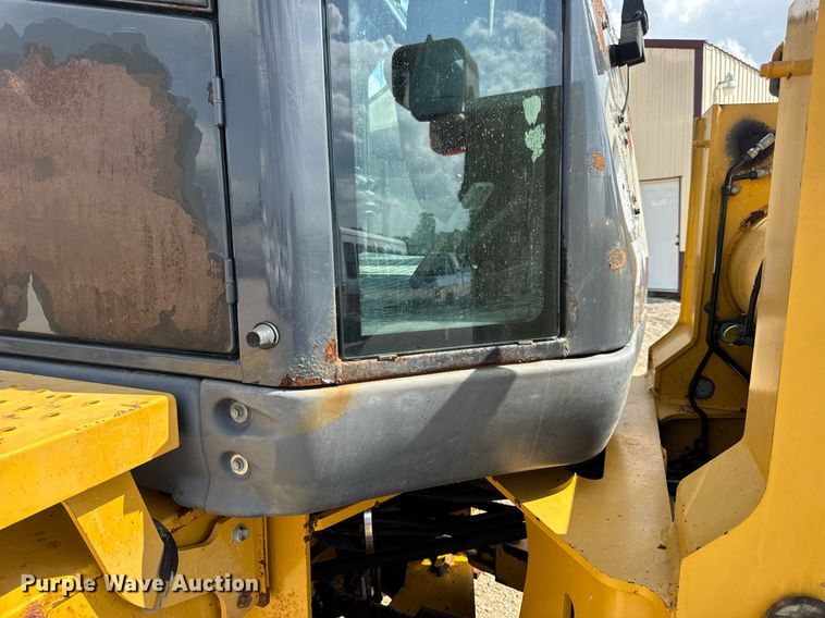 image for item DV4229 John Deere 444J wheel loader