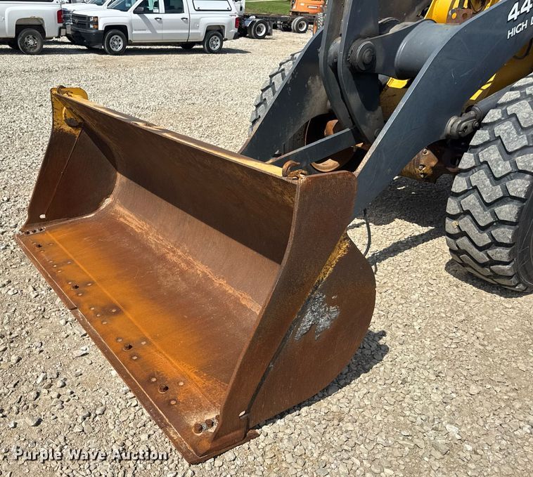 image for item DV4229 John Deere 444J wheel loader