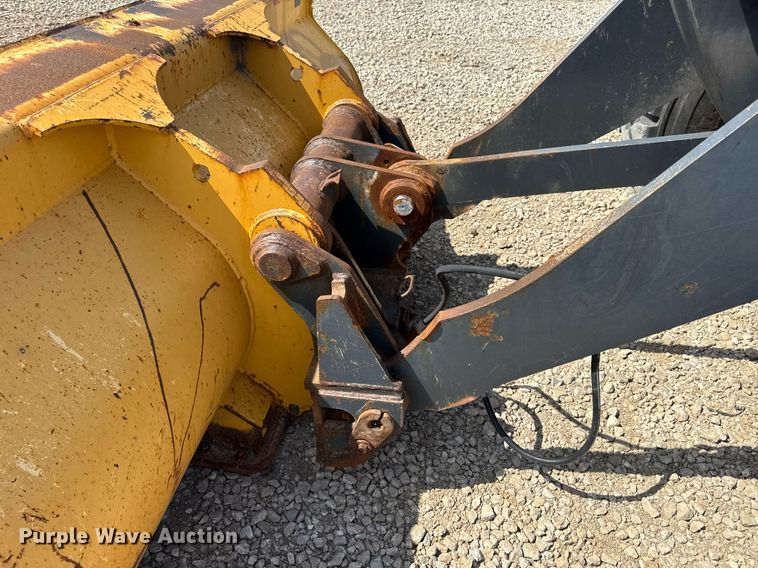 image for item DV4229 John Deere 444J wheel loader