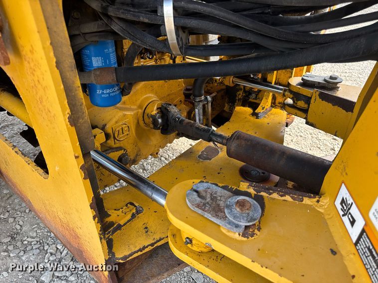image for item DV4229 John Deere 444J wheel loader