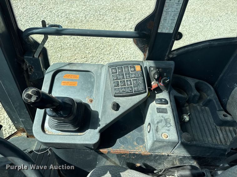 image for item DV4229 John Deere 444J wheel loader