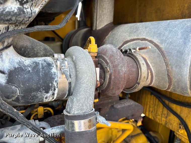 image for item DV4229 John Deere 444J wheel loader