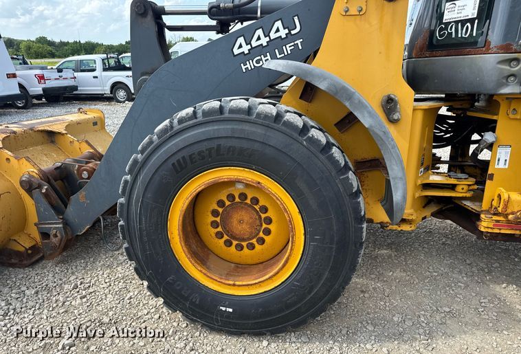 image for item DV4229 John Deere 444J wheel loader