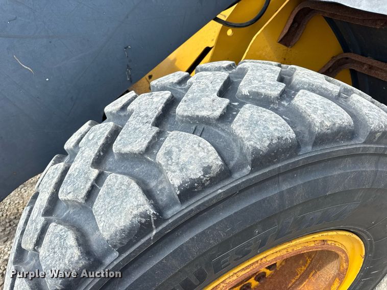 image for item DV4229 John Deere 444J wheel loader