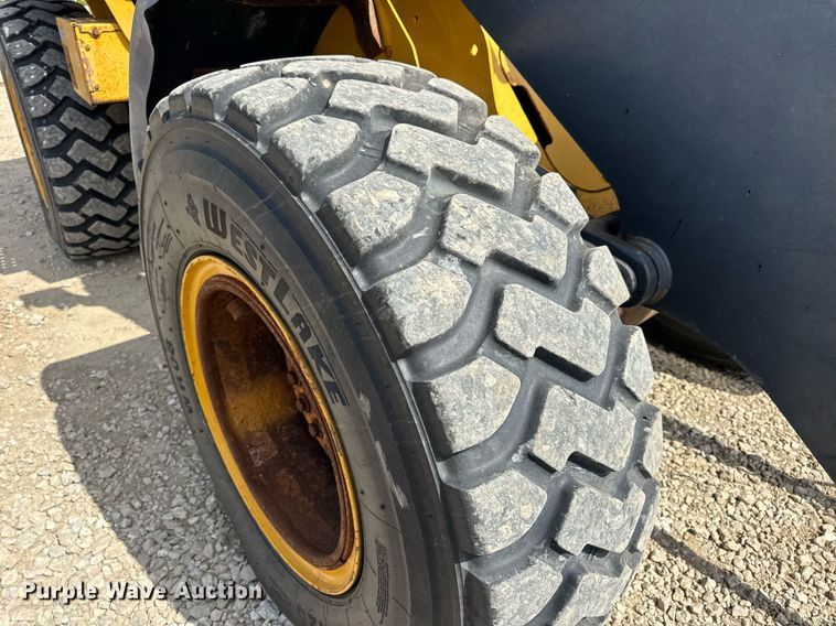 image for item DV4229 John Deere 444J wheel loader