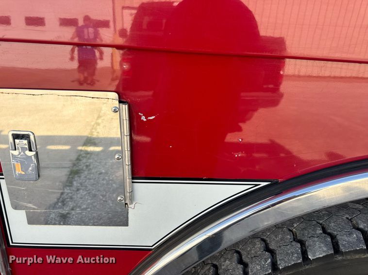 image for item DV4246 1992 Pierce pumper fire truck