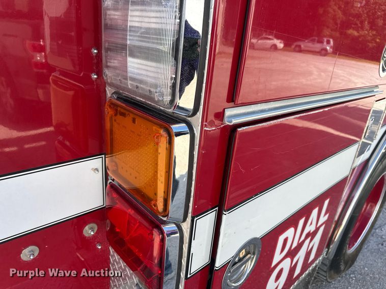 image for item DV4246 1992 Pierce pumper fire truck