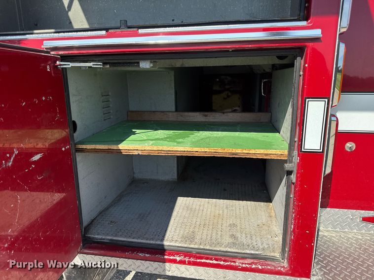 image for item DV4246 1992 Pierce pumper fire truck