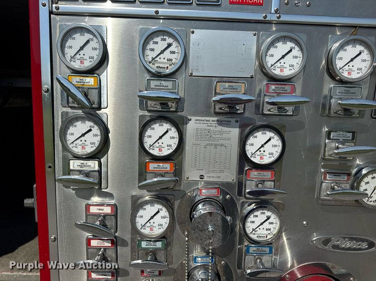 image for item DV4246 1992 Pierce pumper fire truck