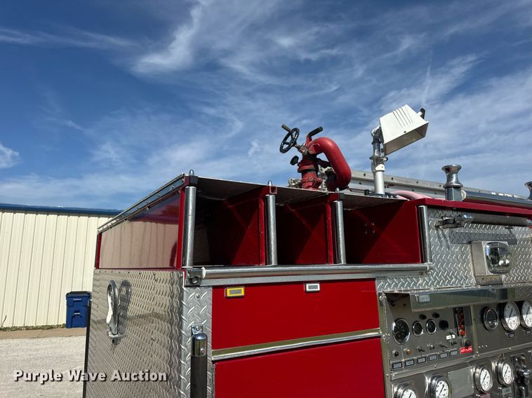 image for item DV4246 1992 Pierce pumper fire truck