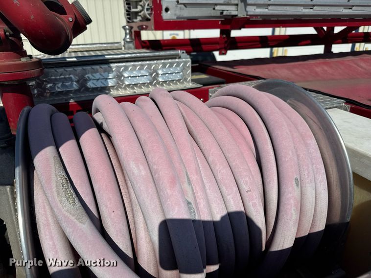 image for item DV4246 1992 Pierce pumper fire truck