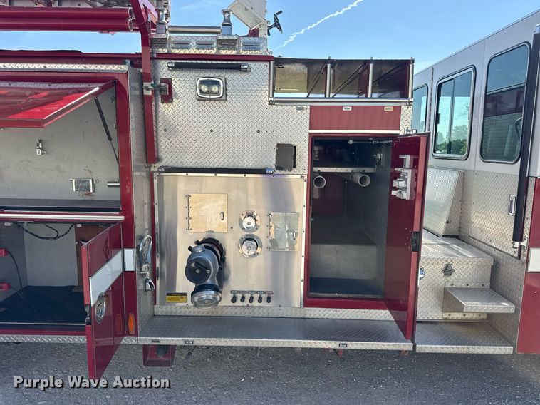 image for item DV4246 1992 Pierce pumper fire truck