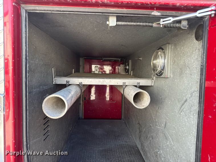 image for item DV4246 1992 Pierce pumper fire truck