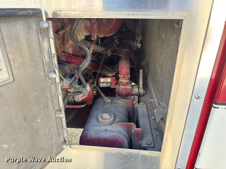 image for item DV4246 1992 Pierce pumper fire truck