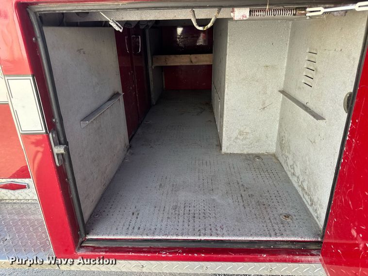 image for item DV4246 1992 Pierce pumper fire truck