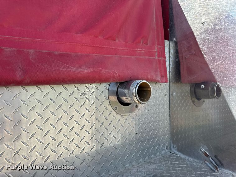 image for item DV4246 1992 Pierce pumper fire truck