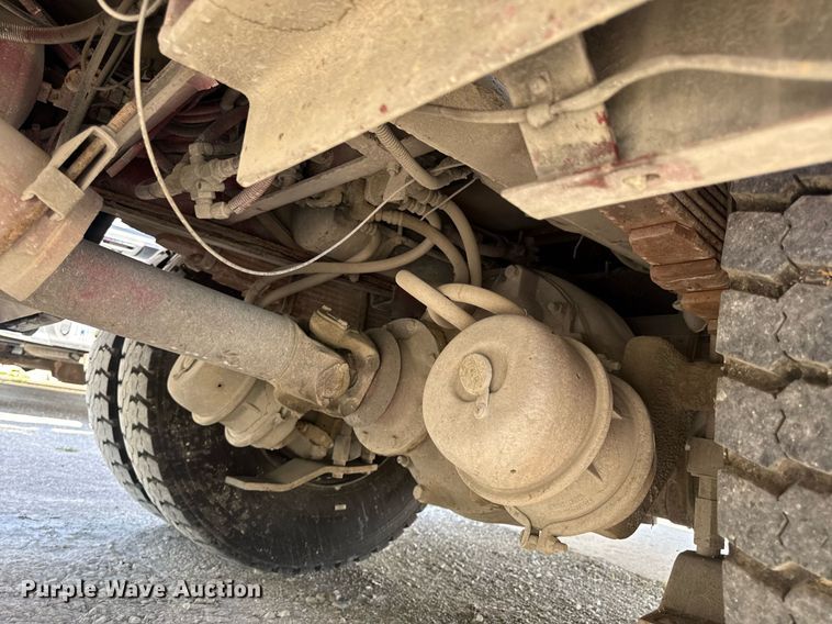 image for item DV4246 1992 Pierce pumper fire truck