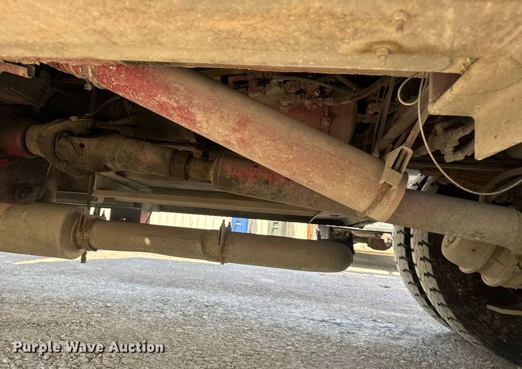 image for item DV4246 1992 Pierce pumper fire truck