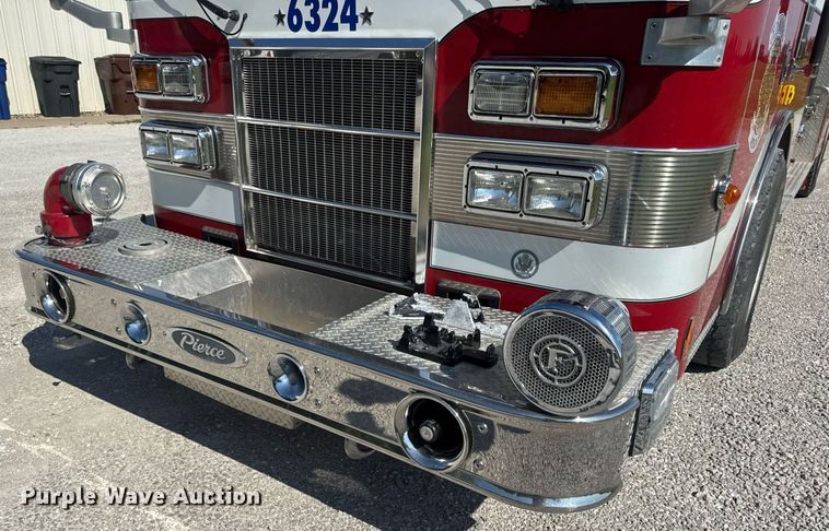 image for item DV4246 1992 Pierce pumper fire truck