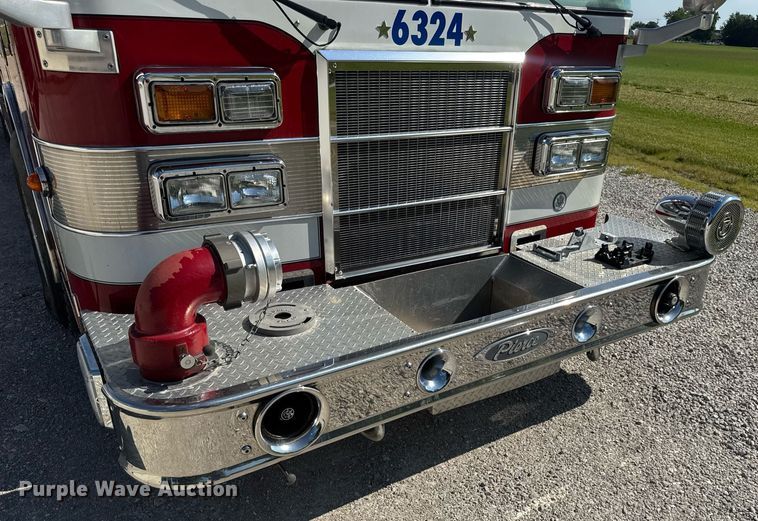 image for item DV4246 1992 Pierce pumper fire truck