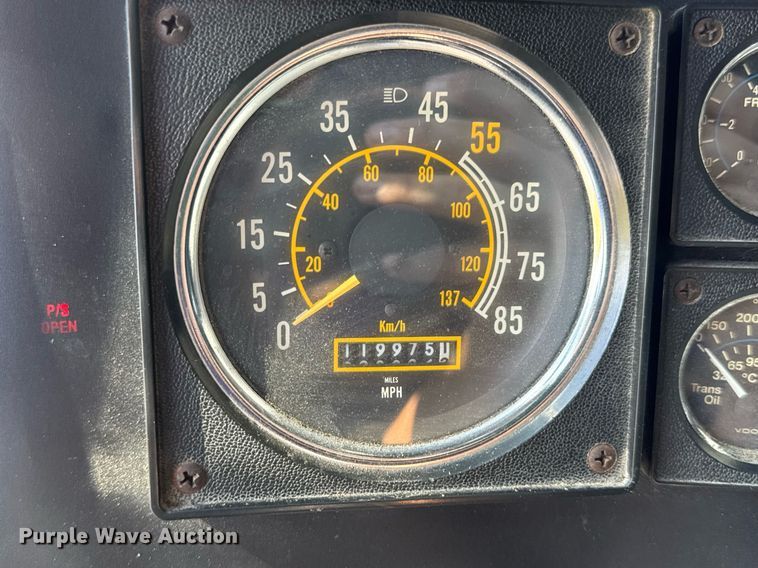 image for item DV4246 1992 Pierce pumper fire truck