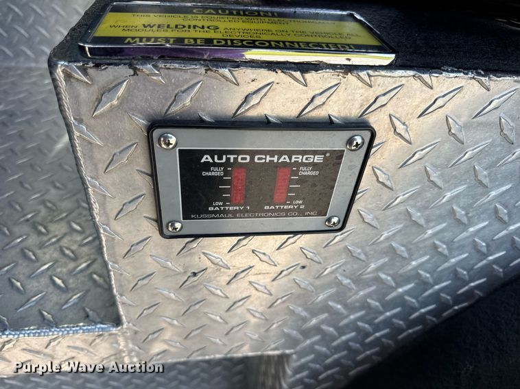 image for item DV4246 1992 Pierce pumper fire truck