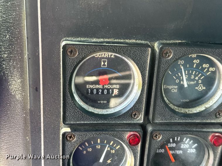 image for item DV4246 1992 Pierce pumper fire truck