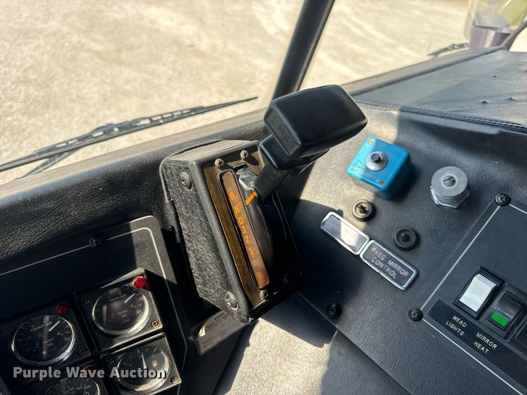 image for item DV4246 1992 Pierce pumper fire truck