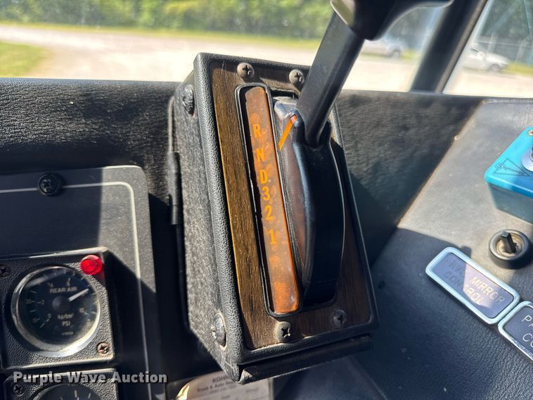 image for item DV4246 1992 Pierce pumper fire truck