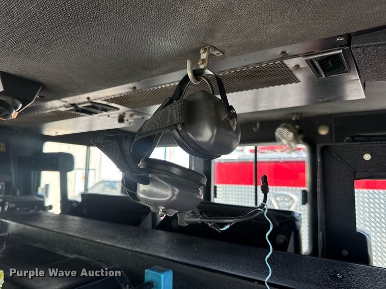 image for item DV4246 1992 Pierce pumper fire truck