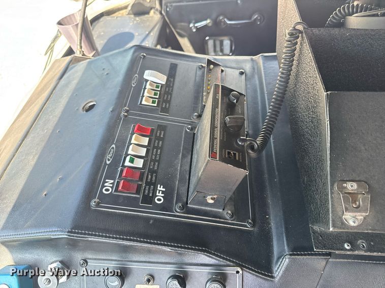 image for item DV4246 1992 Pierce pumper fire truck