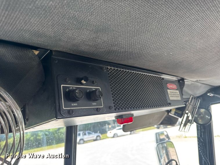 image for item DV4246 1992 Pierce pumper fire truck