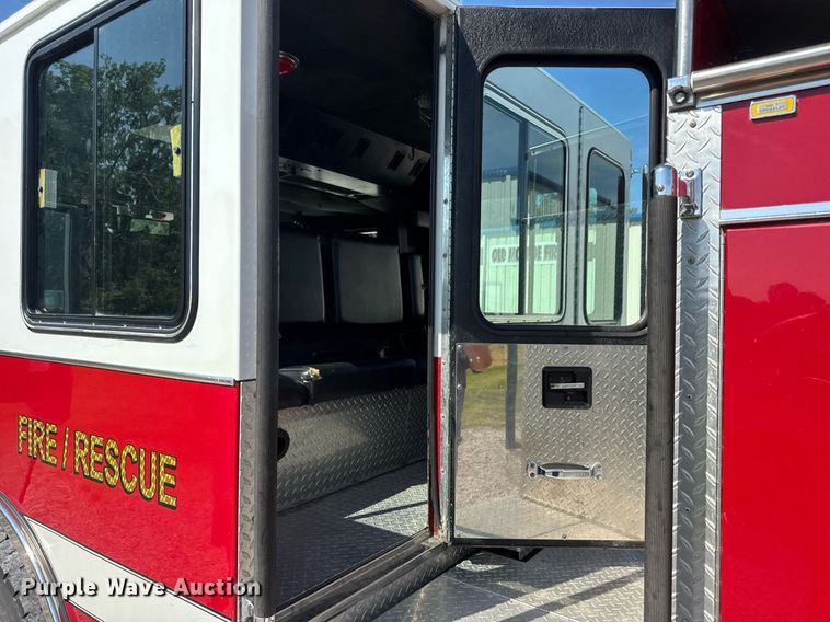 image for item DV4246 1992 Pierce pumper fire truck