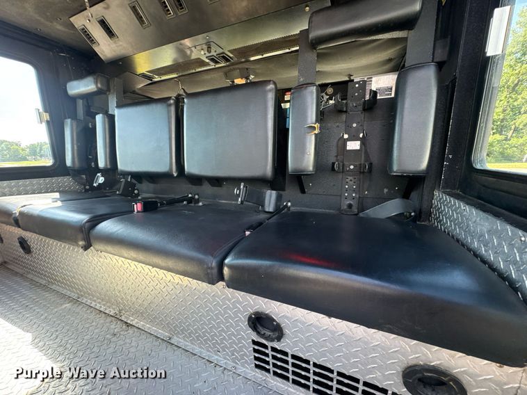 image for item DV4246 1992 Pierce pumper fire truck