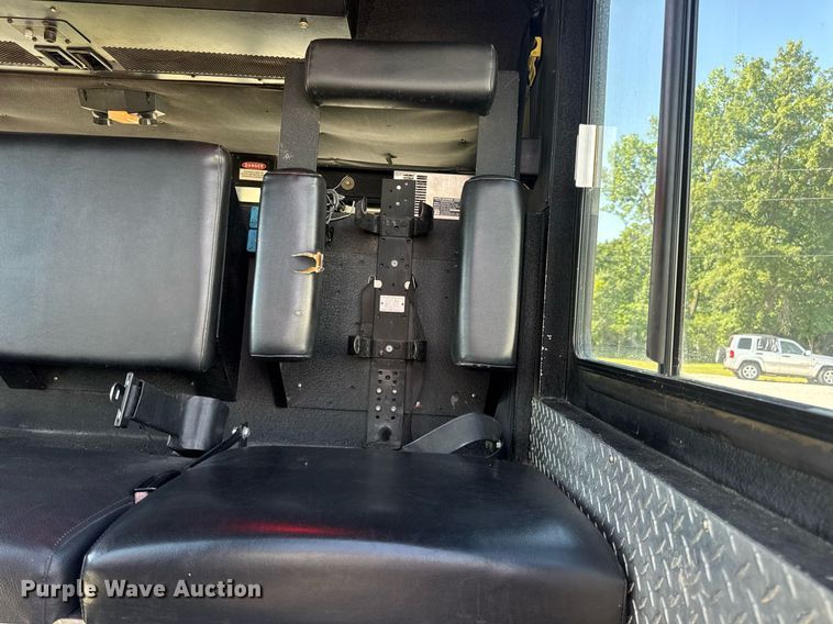 image for item DV4246 1992 Pierce pumper fire truck