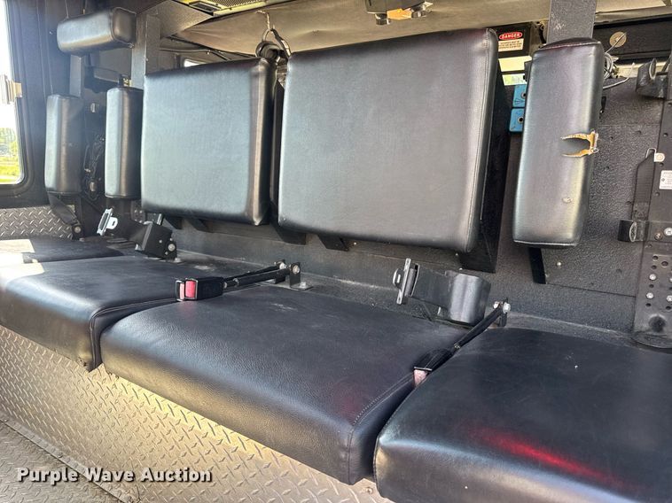 image for item DV4246 1992 Pierce pumper fire truck