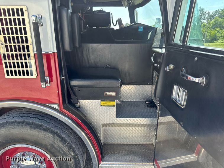 image for item DV4246 1992 Pierce pumper fire truck