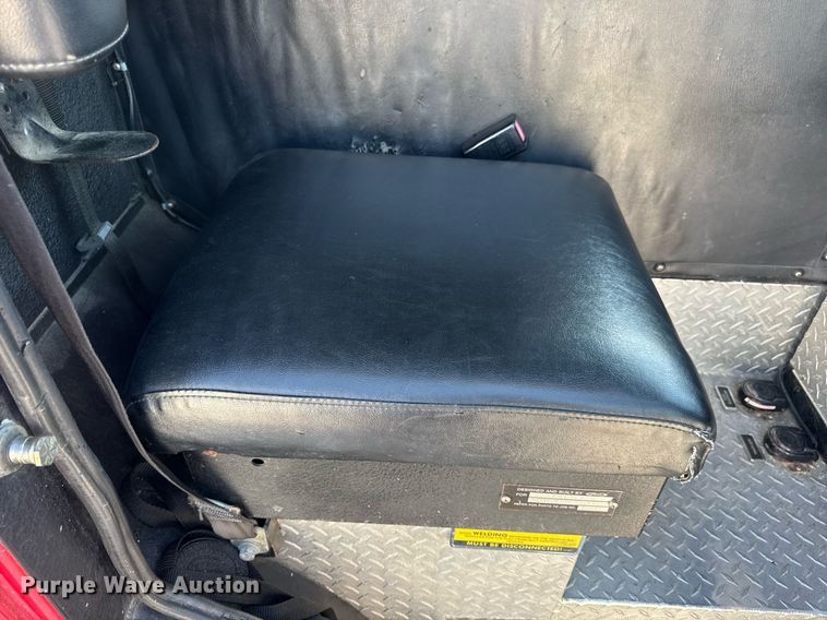 image for item DV4246 1992 Pierce pumper fire truck