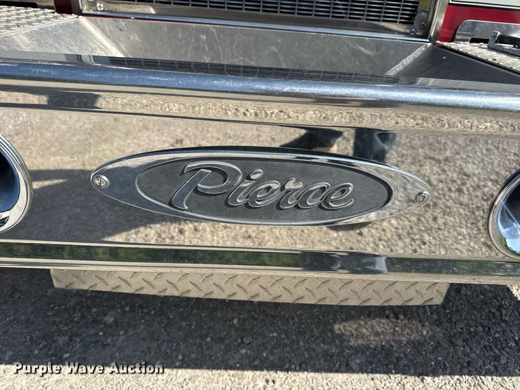 image for item DV4246 1992 Pierce pumper fire truck