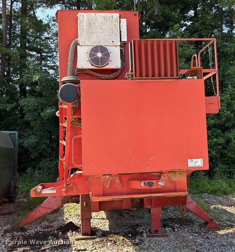 image for item DW7091 Morbark 1200XL tub grinder