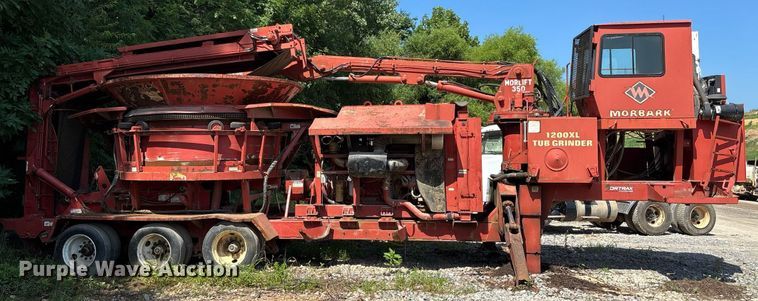 image for item DW7091 Morbark 1200XL tub grinder