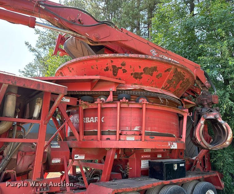 image for item DW7091 Morbark 1200XL tub grinder