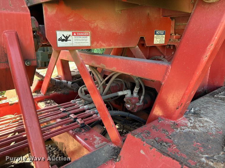 image for item DW7091 Morbark 1200XL tub grinder