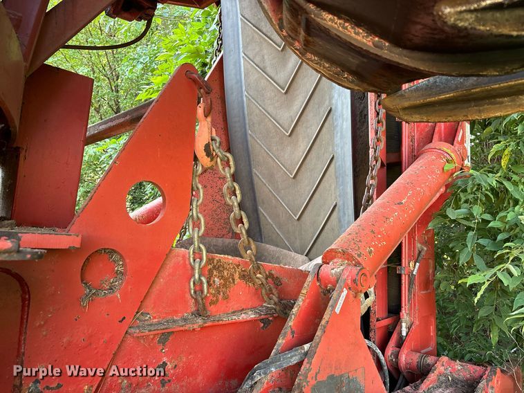 image for item DW7091 Morbark 1200XL tub grinder