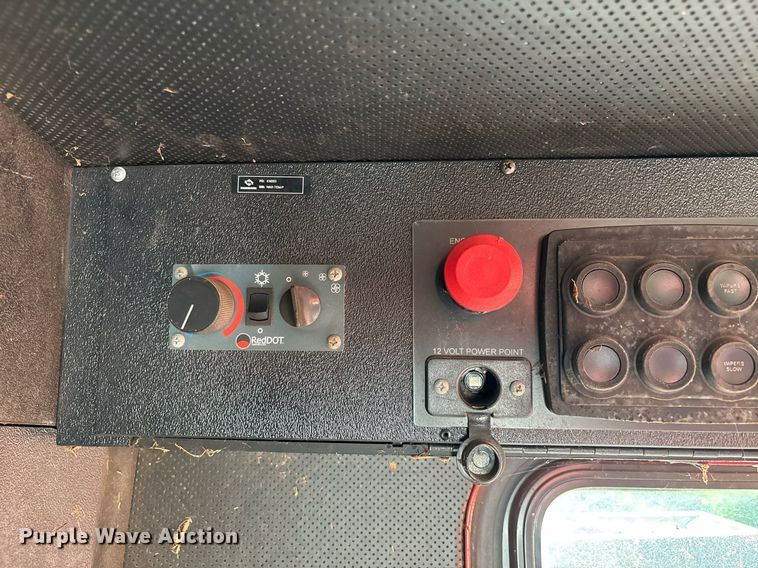 image for item DW7091 Morbark 1200XL tub grinder