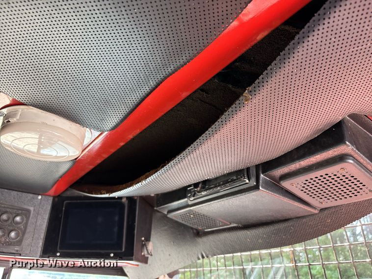 image for item DW7091 Morbark 1200XL tub grinder