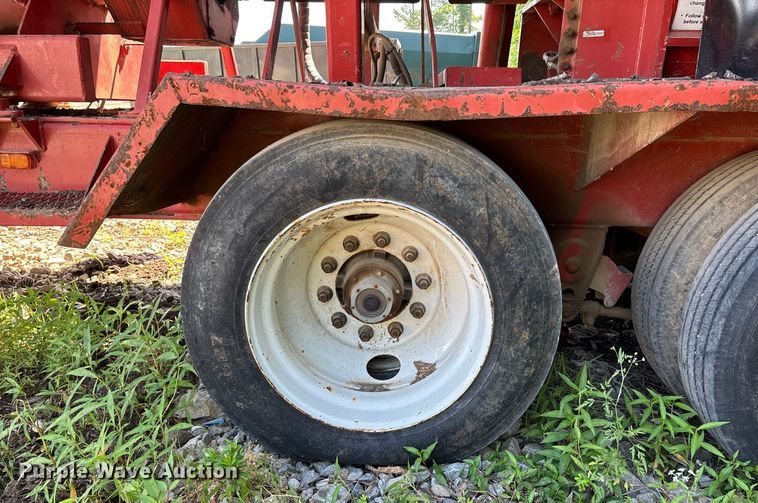 image for item DW7091 Morbark 1200XL tub grinder